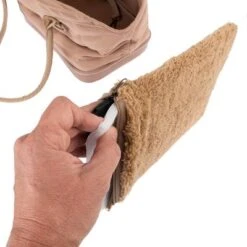 Bolso De Transporte TIAKI Premium Camello Para Mascotas 22 Bolso De Transporte TIAKI Premium Camello Para Mascotas -Trixie Tienda De Ventas 295114 premium umhaengetasche camello fg 4485 3