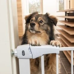 Barrera Blanca TIAKI Con 7 Cm De Extensión Para Perros 17 Barrera Blanca TIAKI Con 7 Cm De Extensión Para Perros -Trixie Tienda De Ventas 334597 tiaki dog gate white fg 8198 1