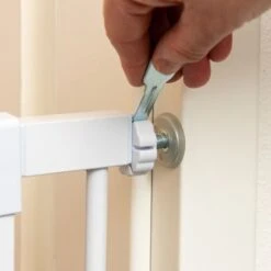 Barrera Blanca TIAKI Con 7 Cm De Extensión Para Perros 15 Barrera Blanca TIAKI Con 7 Cm De Extensión Para Perros -Trixie Tienda De Ventas 334597 tiaki dog gate white fg 8209 4